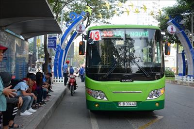 TP.HCM dự kiến làm đường riêng cho xe buýt