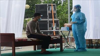 Hà Nội triển khai trạm y tế lưu động điều trị F0 thể nhẹ