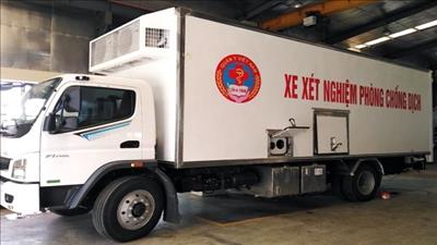 Ra mắt xe labo xét nghiệm Covid-19 cơ động do quân đội Việt Nam chế tạo